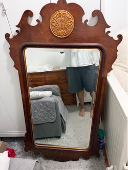 Vintage 1983 Henredon Aston Court Chippendale Mahogany Wood Beveled Mirror.