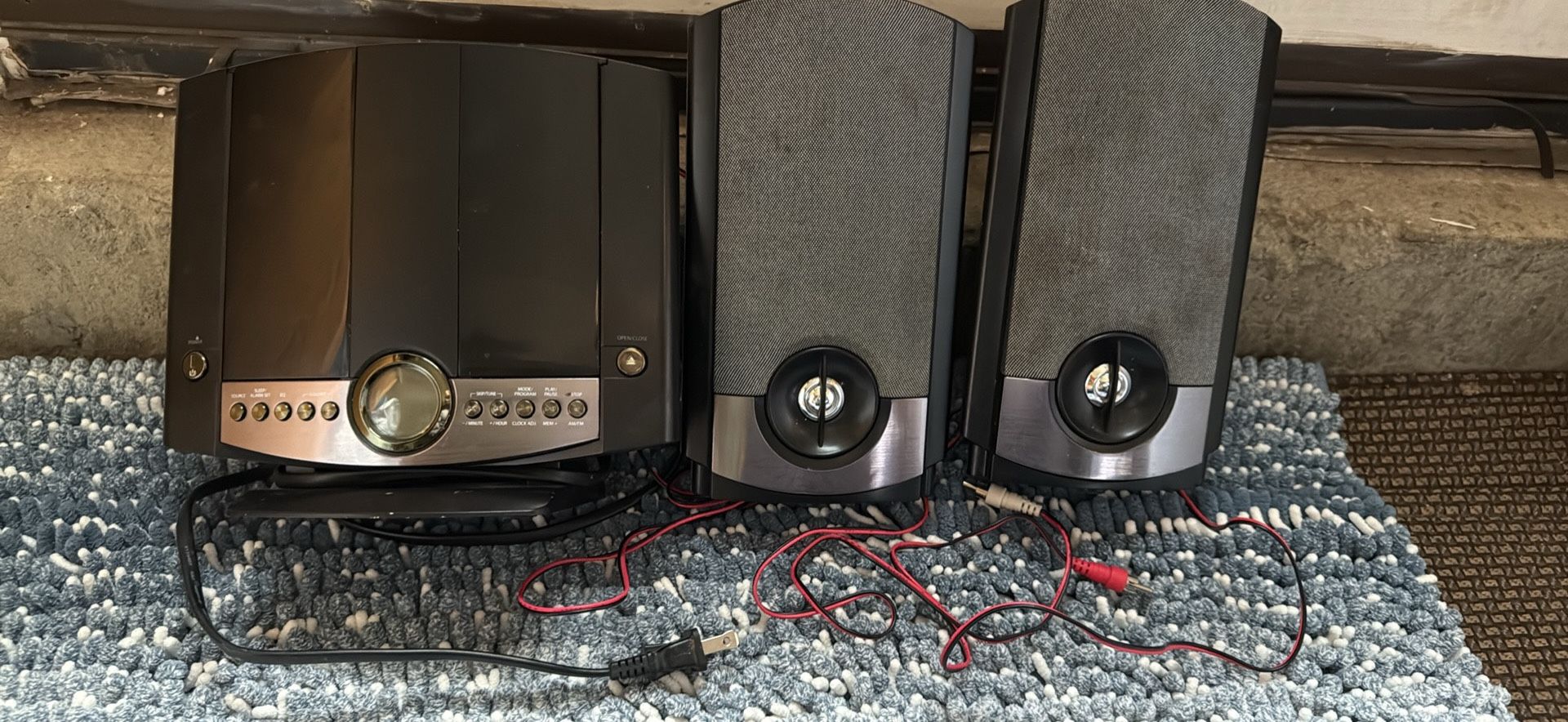 Music stereo With Digital Clock
