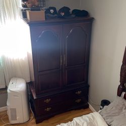 Free Armoire 