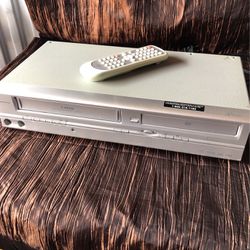 Funai  SV2000 VCR/DVD Player Recorder With Remote