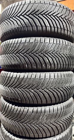 215/55R17 Michelin CrossClimate - Set of 4 Like-New Tires