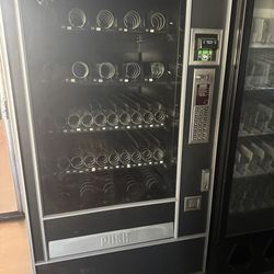 Snack Vending Machine — Commercial — Untested — AS-IS