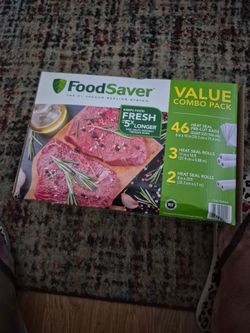FOODSAVER value Combo pack VACUUM Sealing Bags and Rolls