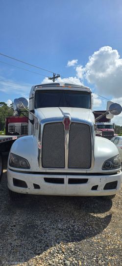 2009 Kenworth T660 $27 000 negociable