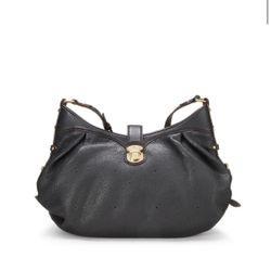 Black Leather Mahina