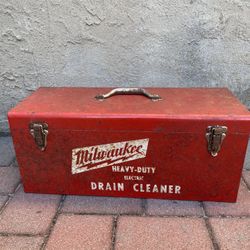 Vintage Milwaukee Tools Tool Box