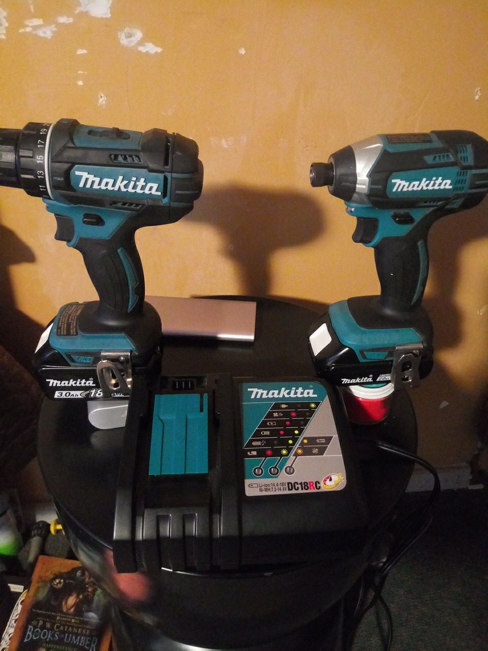 Makita lxt 18v hammer drill and impact driver 160 obo