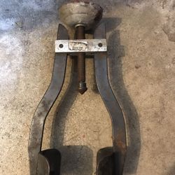 Cal-Van Tools 970 C-V Boot Removal & Installer