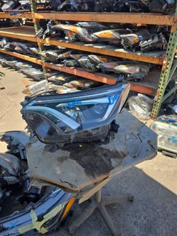16 17 TOYOTA RAV 4 HALOGEN HEADLIGHT OEM