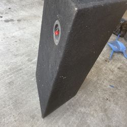 1 12” Subwoofer Box
