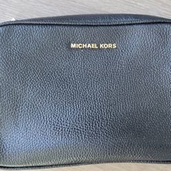 Michael Kors Ginny Crossboady Purse