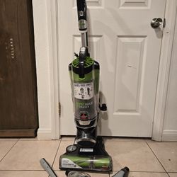 Bissell Pet Hair Eraser Vacuum Cleaner