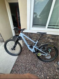 Santa Cruz Bronson C large 27.5