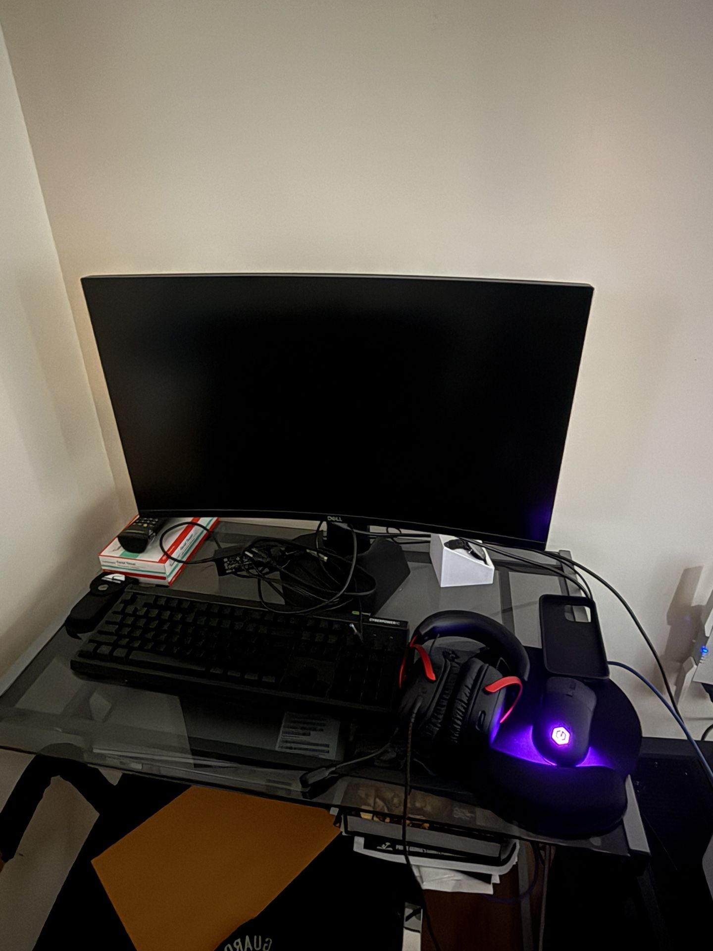 Gaming PC + 27” Monitor Bundle – Ready to Go!