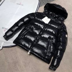 Moncler  Pauffer down jacket