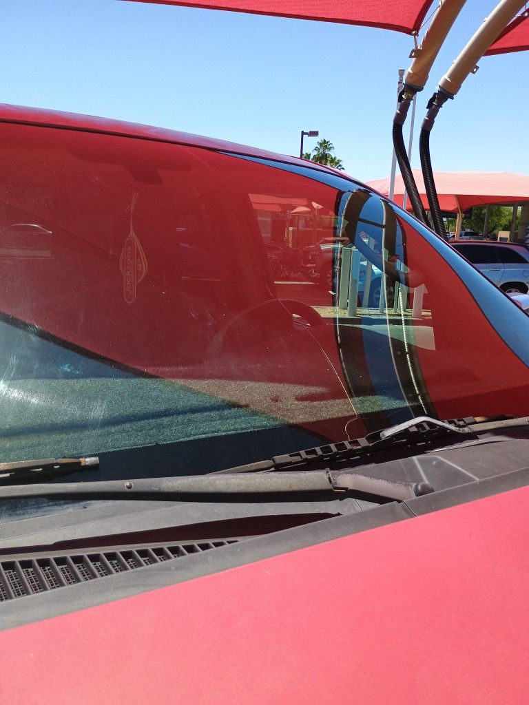 Windshield Cracked? Need Repaired?