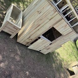 Chicken Coop With Nesting Boxes 