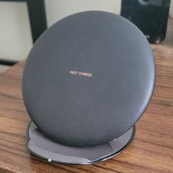 Samsung leather foldable wireless fast charger