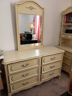 Vintage Henry Link French Provincial Bedroom Set