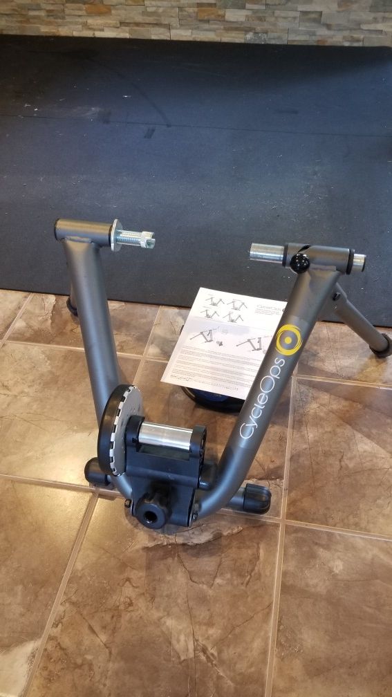 CycleOps WIND trainer