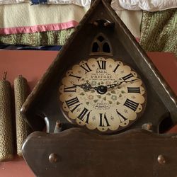 Absolutely Beautiful Eight Day Movement New England Clock Company Wall Clock