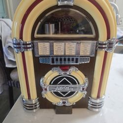 Crossley 1(contact info removed) 100 Years Commemorative Radio-Cassette Player 15inx11inx6.5in Like New 