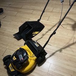 Dewalt Lawnmower 