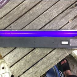 Florescent Blacklight Fixture And Bulbs