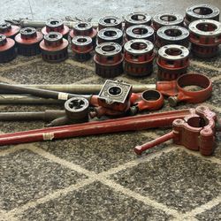 Ridgid manual pipe threader set  $600