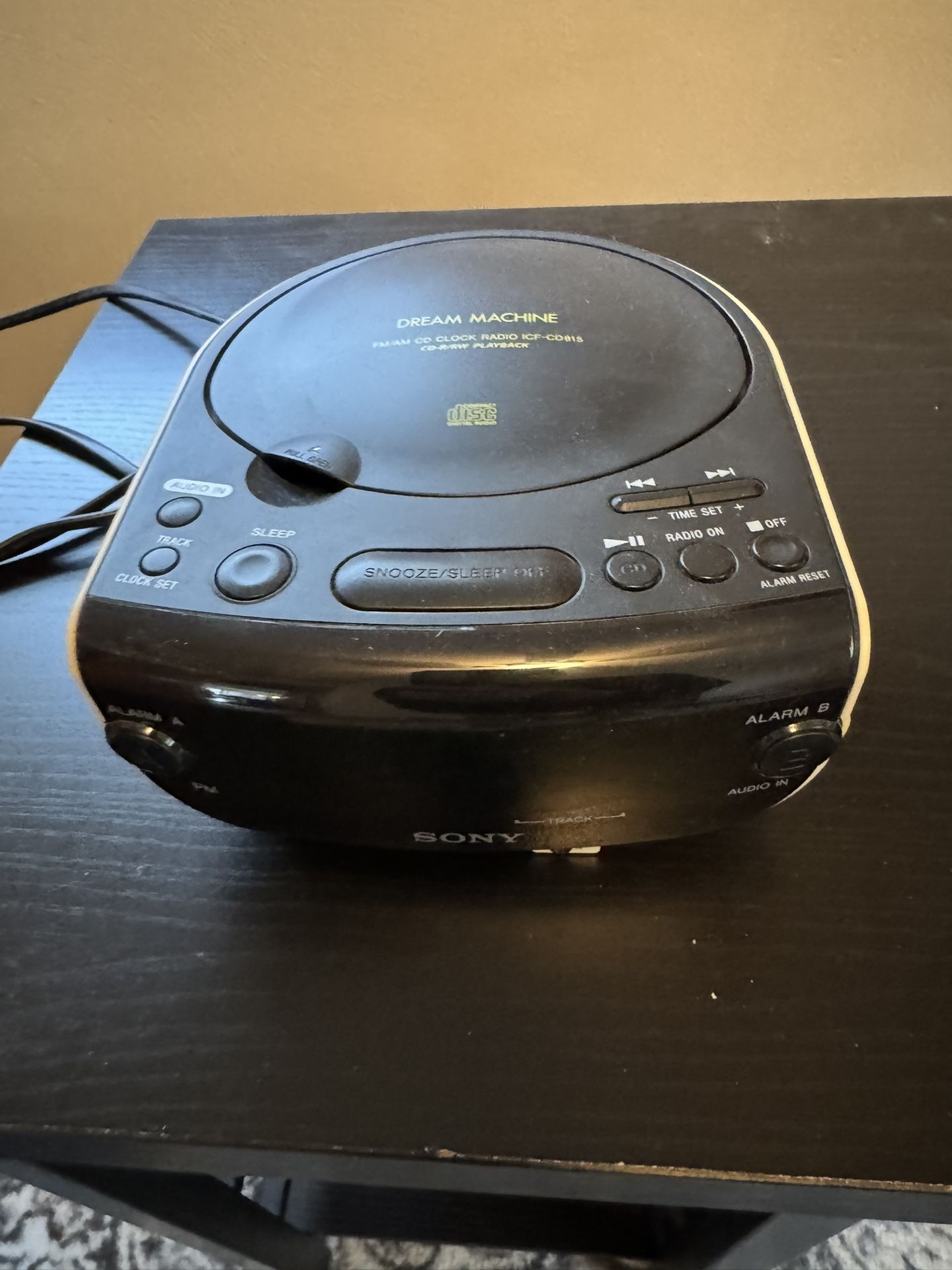 Sony ICF-CD815 AM/FM Stereo CD Clock Radio with Dual Alarm Discontinued Vintage