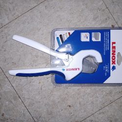 Lenox  Plastic Tubing Cutter 1 And 5/16 In
