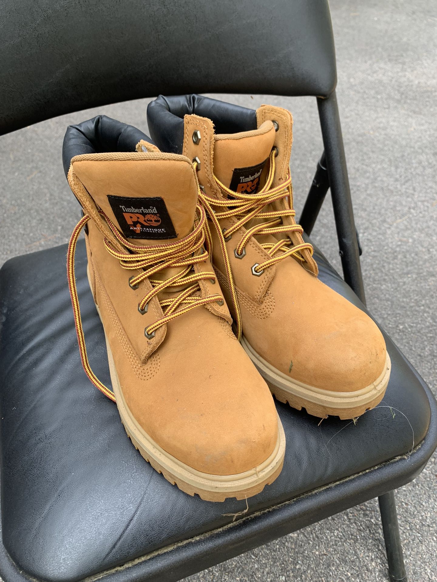 Timberland Boots — Mens 8.5