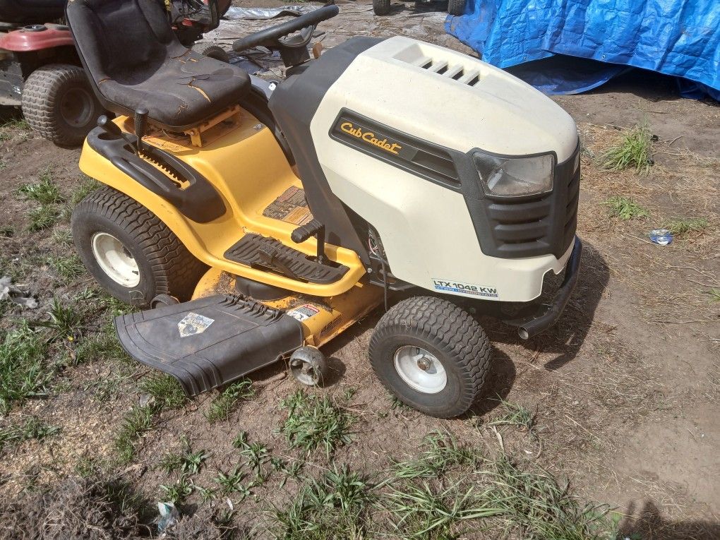 Cub Cadet Riding Mower