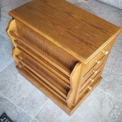 End Table With Magazine Rack/drawers