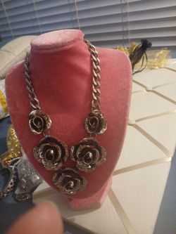 Silver floral necklace not real silver