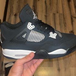  White Thunder Jordan 4 trainers #streetwear