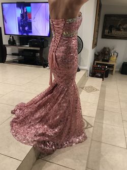 Night gown, night dress