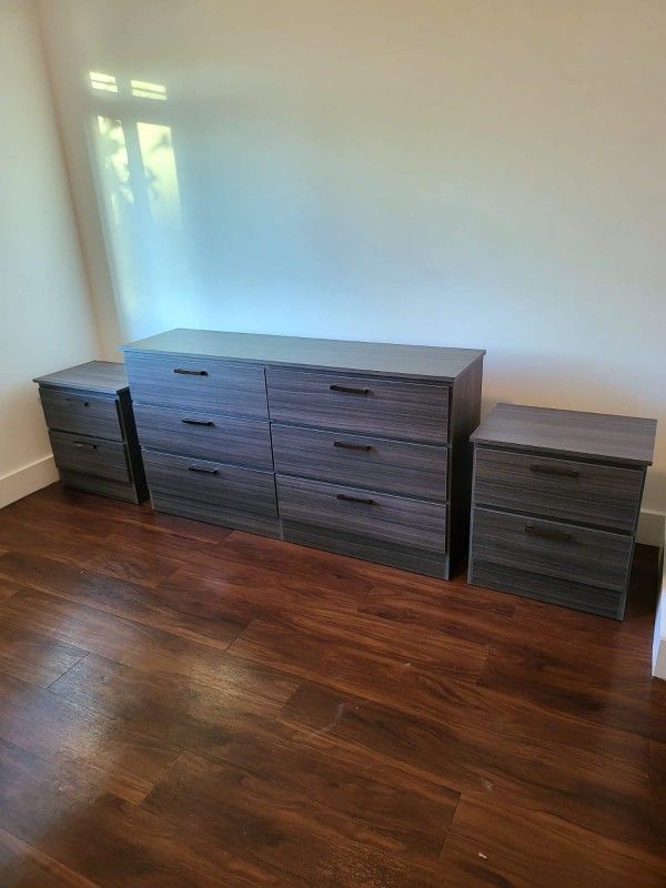 🌈NEW DRESSER and two NIGHTSTANDS