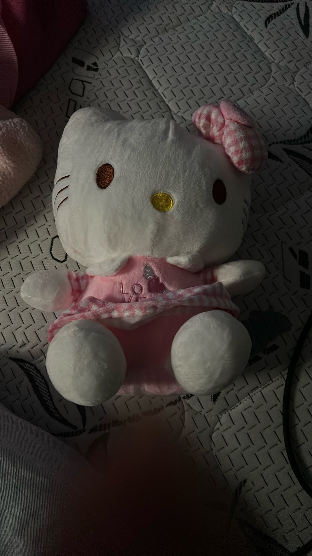 hello kitty plushie
