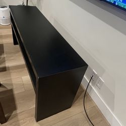 Black Console / TV Table – Modern & Minimal