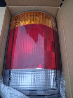 Replacement Passenger Side Tail Light - From 1994 Ford Econoline