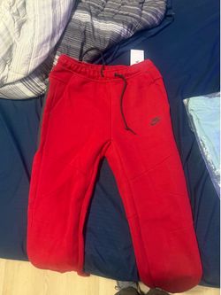 Nike Tech Fleece Men’s Jogger Pants – Red – New With Tags