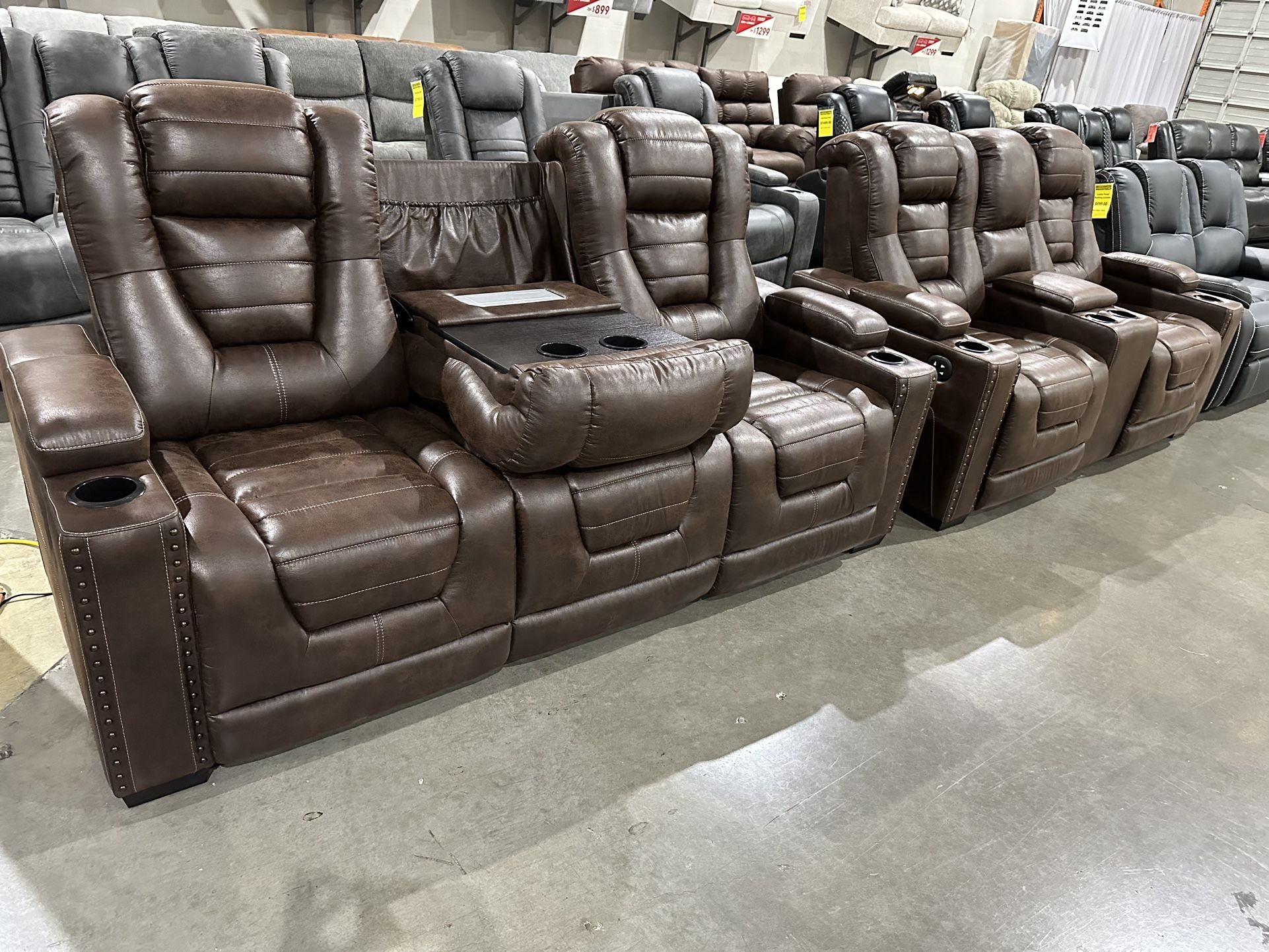 2pc Power Reclining Sofa And Loveseat Set 💥