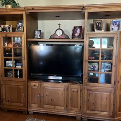 Entertainment center FREE 