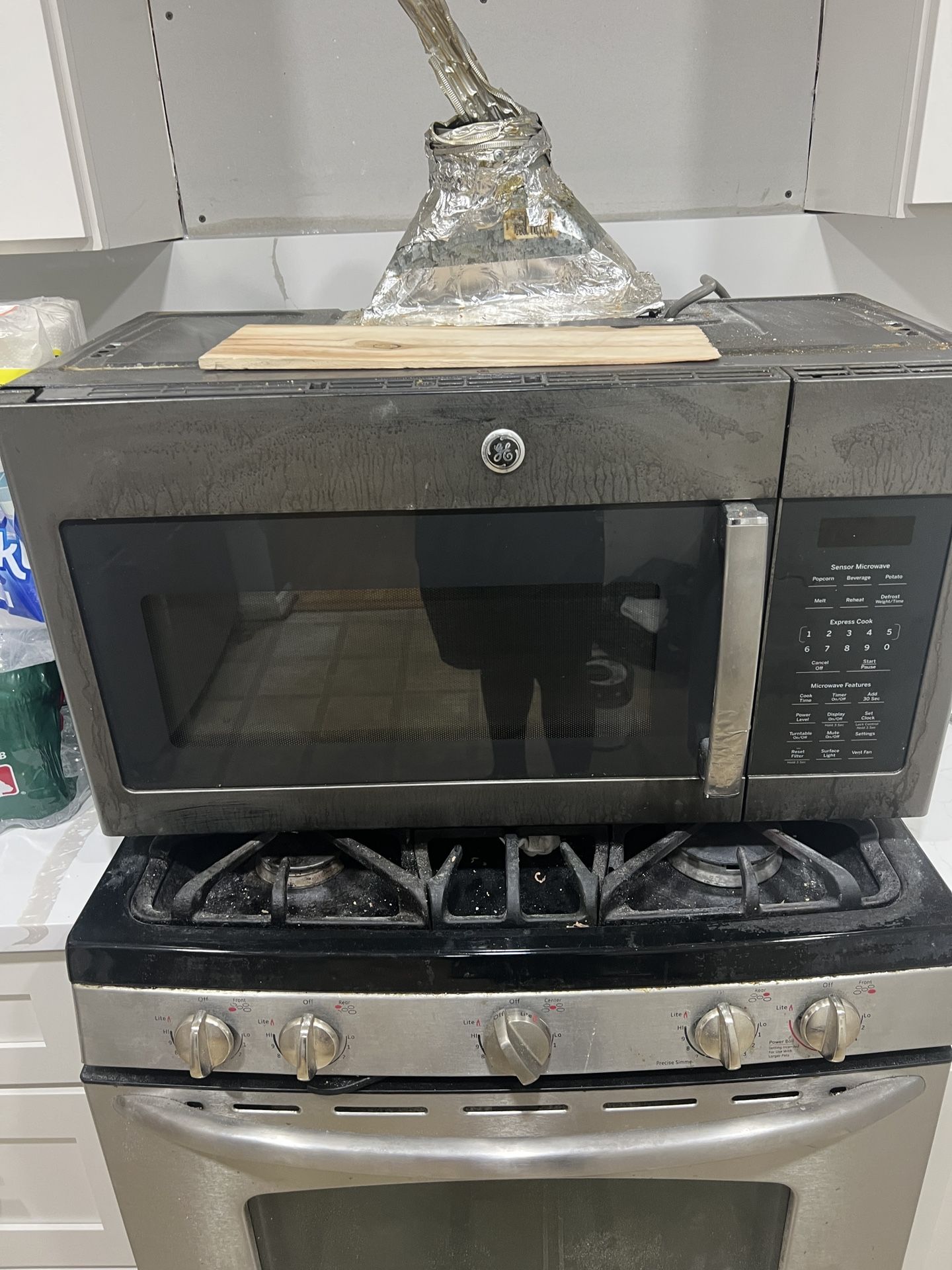 Whirlpool Range + Microwave For $350