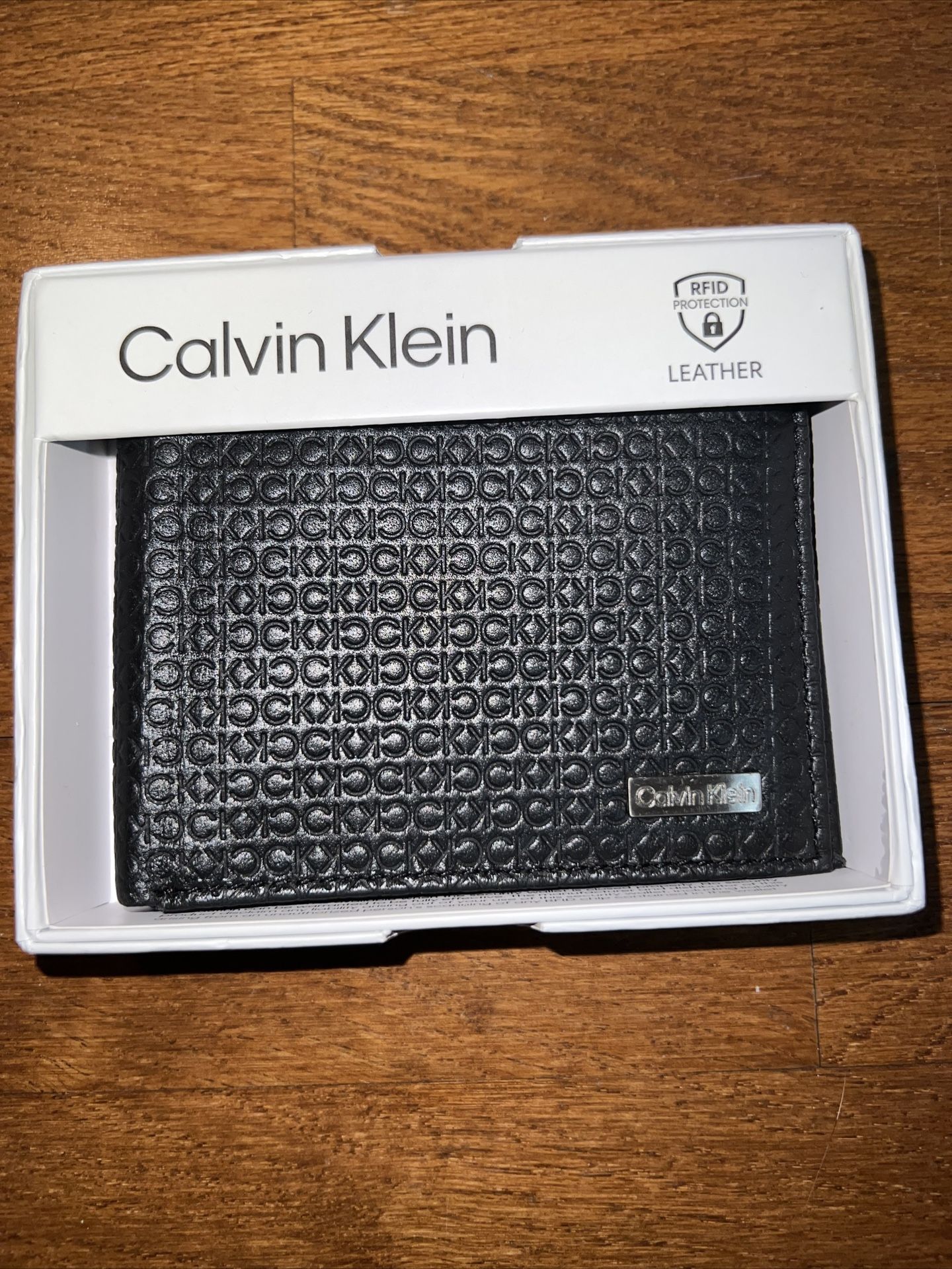 Calvin Klein Men's RFID Blocking Leather Bifold Wallet Black