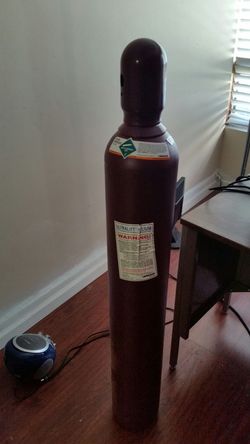 Helium tank in good shape