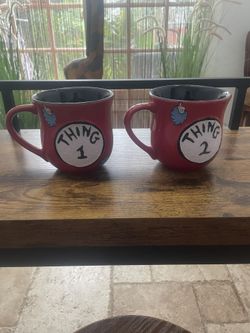 Universal Studios Dr. Seuss Thing 1 & Thing 2 Mug Set