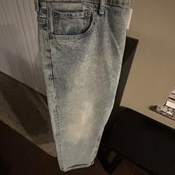 569 Levi’s Jeans
