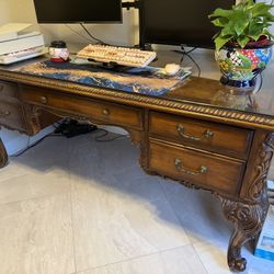 Solid Wood Executive Desk with Glass Top – Excellent Condition